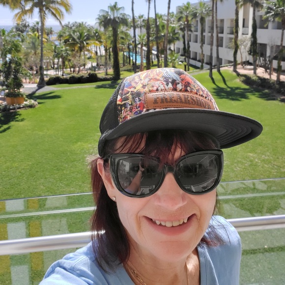 Meet your Posher, Roberta - Picture 1 of 1